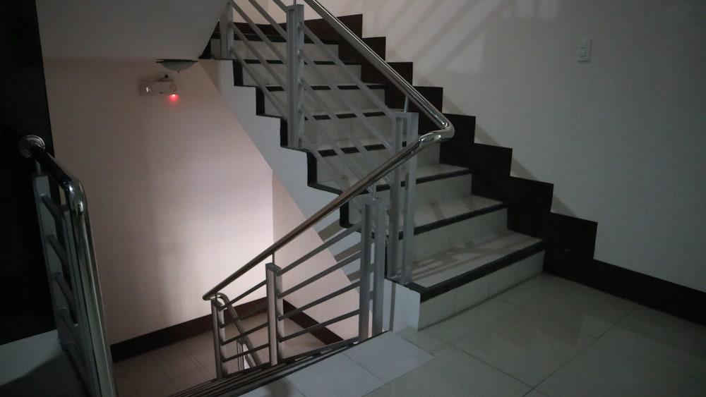 Doniti Suites And Events Place Mandaluyong Exterior foto